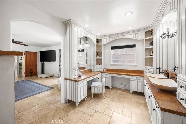606 E Parkdale Drive, San Bernardino, CA 92404