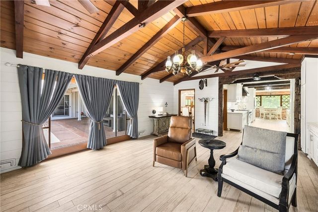 606 E Parkdale Drive, San Bernardino, CA 92404