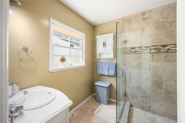 606 E Parkdale Drive, San Bernardino, CA 92404