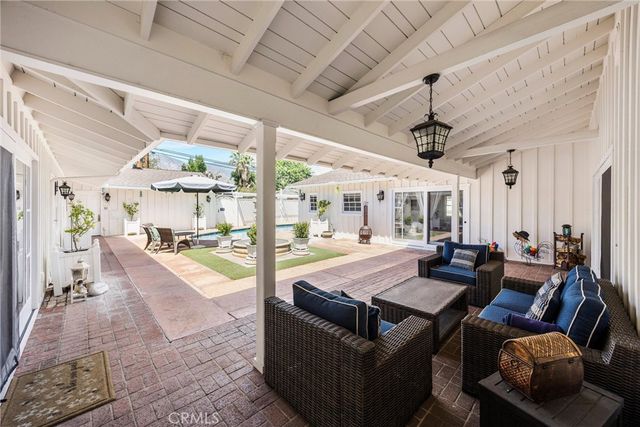 606 E Parkdale Drive, San Bernardino, CA 92404