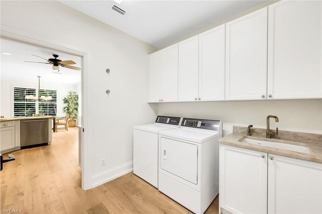 6777 Southern Oak CT, Naples, FL 34109