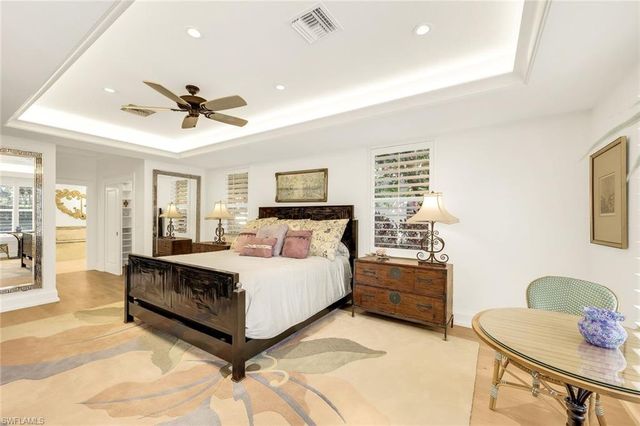 6777 Southern Oak CT, Naples, FL 34109