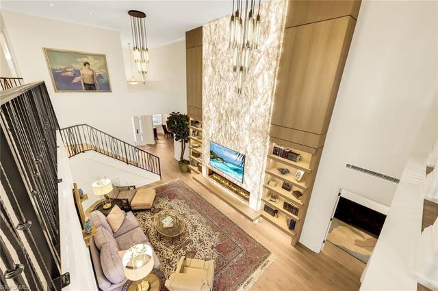 6777 Southern Oak CT, Naples, FL 34109