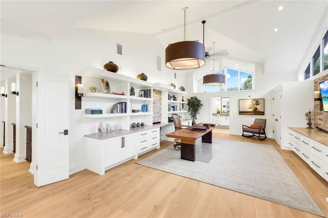 6777 Southern Oak CT, Naples, FL 34109