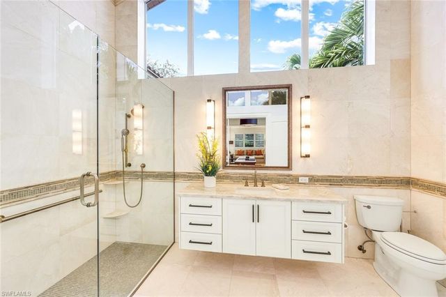 6777 Southern Oak CT, Naples, FL 34109