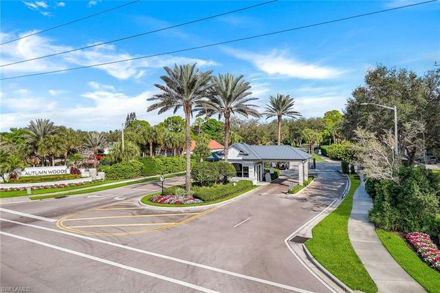 6777 Southern Oak CT, Naples, FL 34109