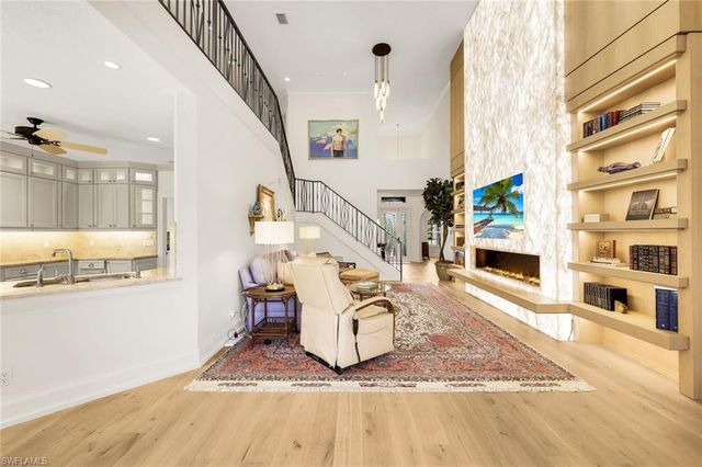 6777 Southern Oak CT, Naples, FL 34109