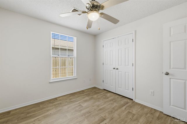 8909 Camshire Cir, Pensacola, FL 32507