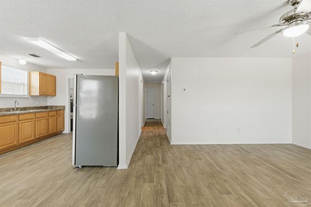 8909 Camshire Cir, Pensacola, FL 32507