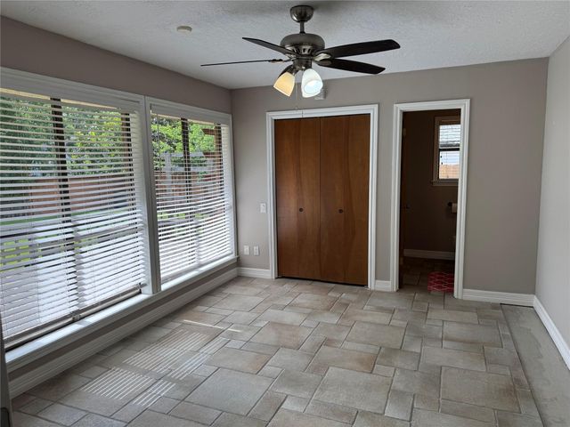 3414 Wooddale Lane, Montgomery, TX 77356