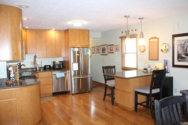 5889 N STAHL ROAD, Monon, IN 47959