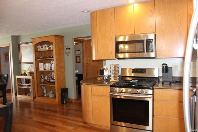 5889 N STAHL ROAD, Monon, IN 47959