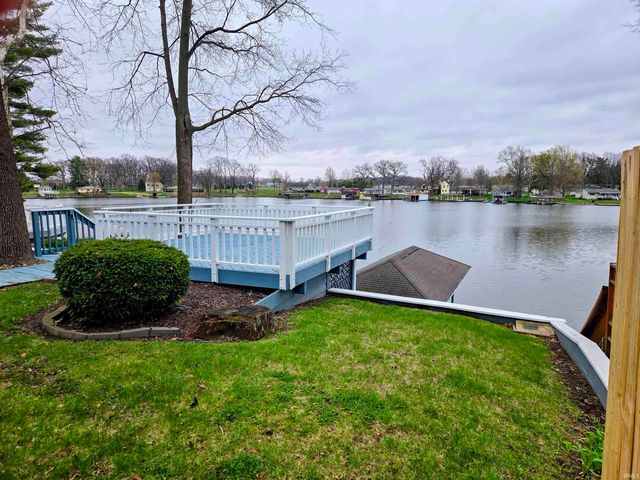 5889 N STAHL ROAD, Monon, IN 47959