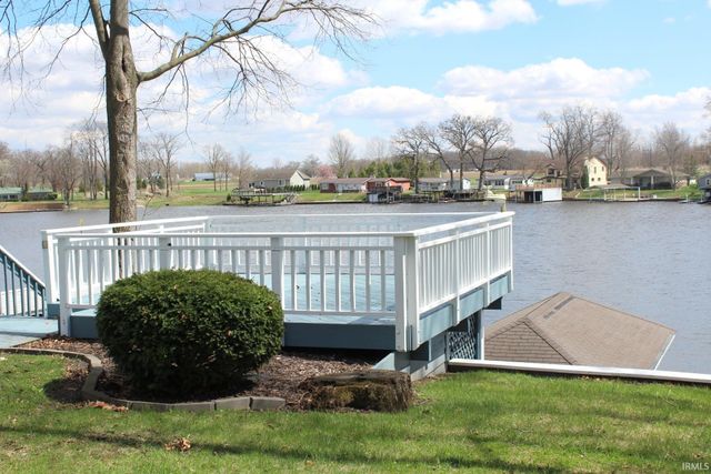 5889 N STAHL ROAD, Monon, IN 47959