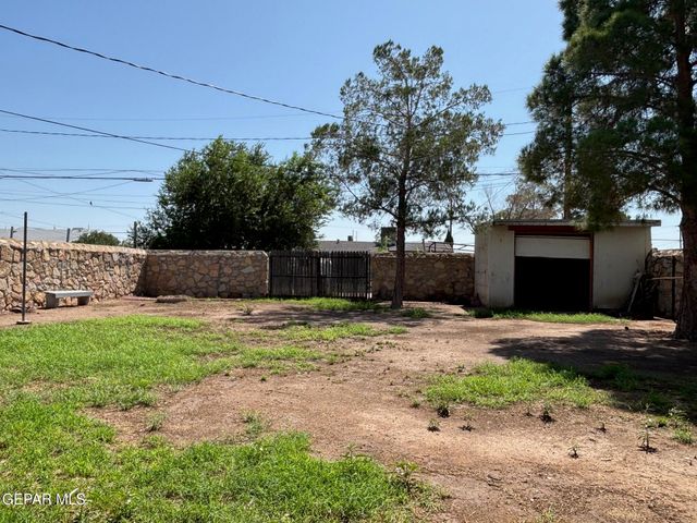 212 RED ROBIN Drive, El Paso, TX 79915