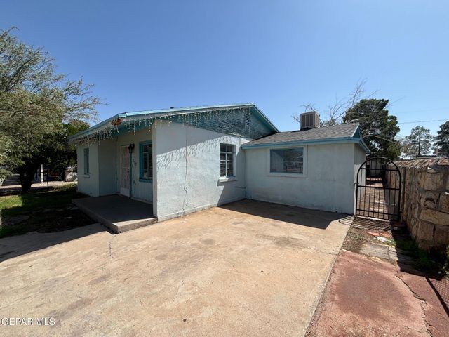 212 RED ROBIN Drive, El Paso, TX 79915