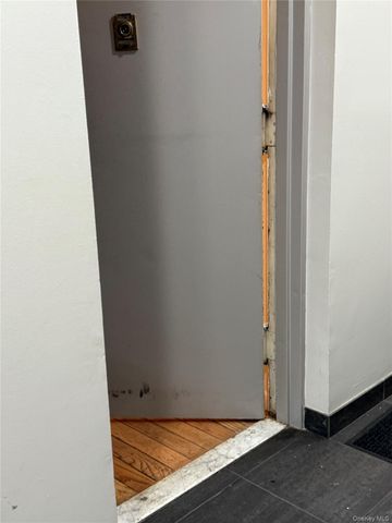 40-12 149th Street, Flushing, NY 11354