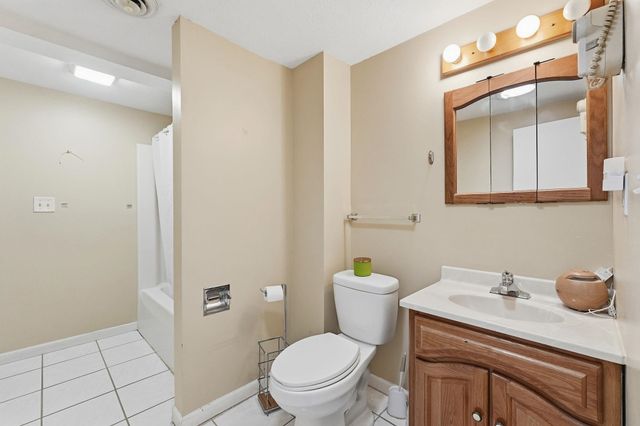 19737 Gilmer Street, South Bend, IN 46614