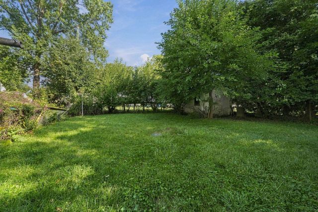 19737 Gilmer Street, South Bend, IN 46614