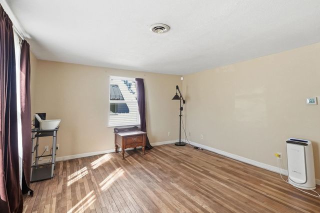 19737 Gilmer Street, South Bend, IN 46614