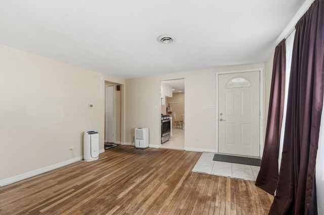 19737 Gilmer Street, South Bend, IN 46614