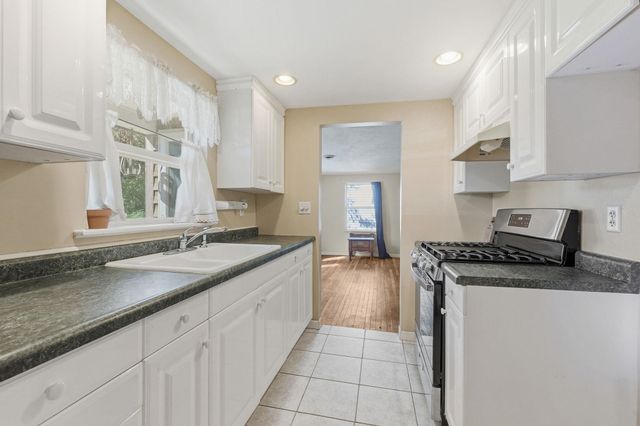 19737 Gilmer Street, South Bend, IN 46614