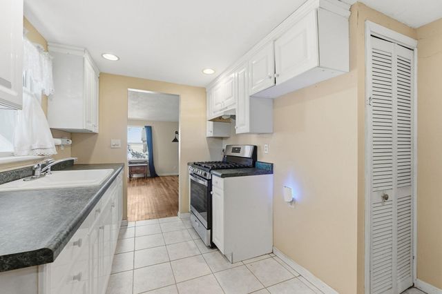 19737 Gilmer Street, South Bend, IN 46614