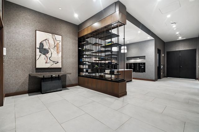 18 Artisan Dr Unit 406, Salem, NH 03079