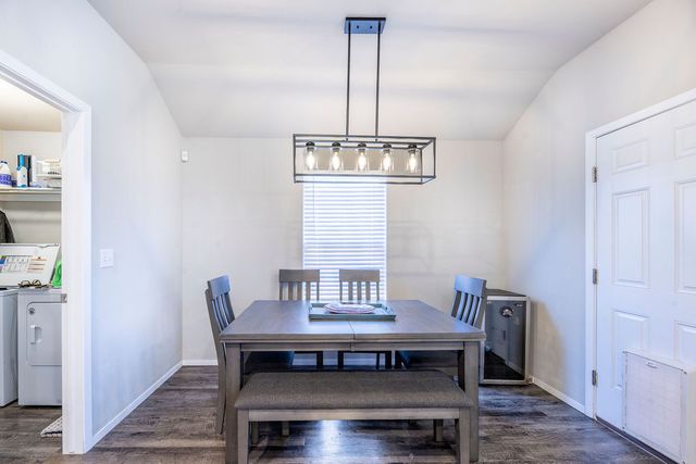 1326 S Kingfisher Lane, Fayetteville, AR 72701