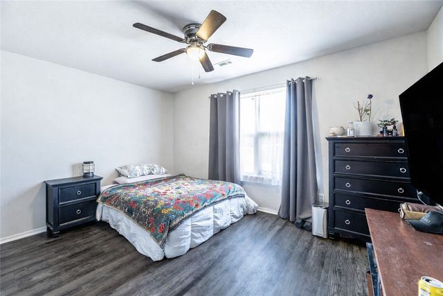 1326 S Kingfisher Lane, Fayetteville, AR 72701