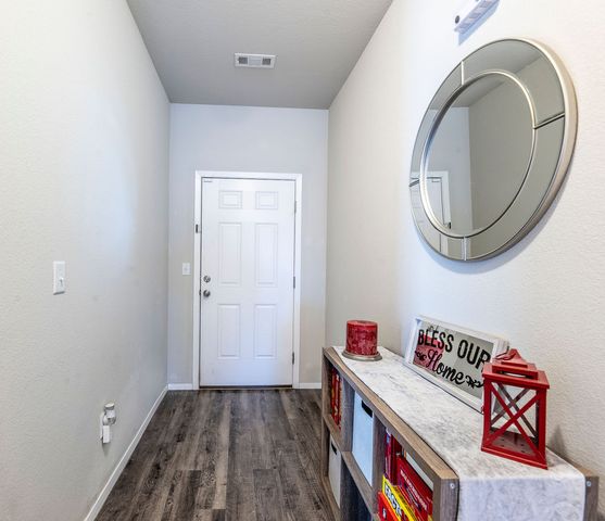 1326 S Kingfisher Lane, Fayetteville, AR 72701