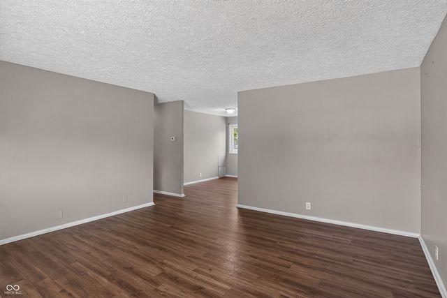 7320 E 34th Street, Indianapolis, IN 46226