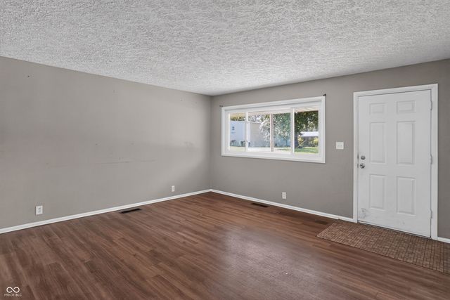 7320 E 34th Street, Indianapolis, IN 46226