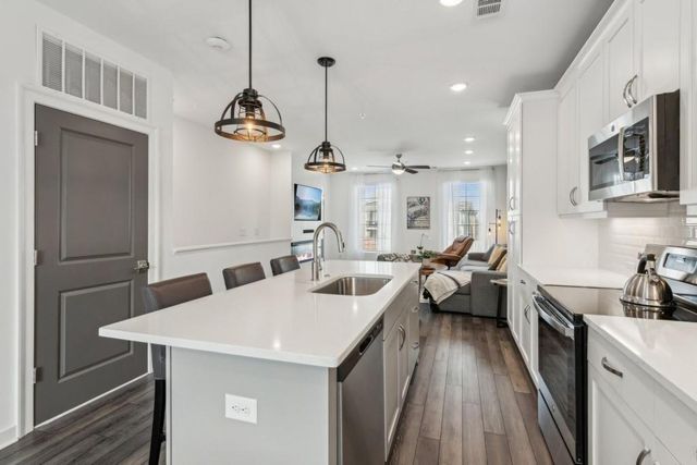 531 Burton Drive, Alpharetta, GA 30009