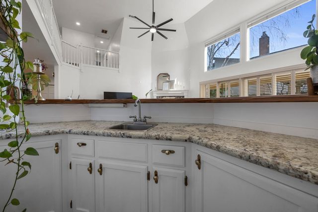 19404 Fawn Dr, Woodbridge, CA 95258