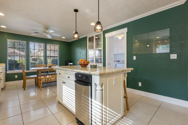 19404 Fawn Dr, Woodbridge, CA 95258