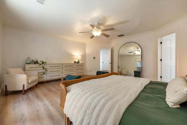 19404 Fawn Dr, Woodbridge, CA 95258