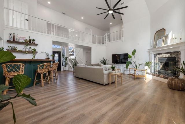 19404 Fawn Dr, Woodbridge, CA 95258