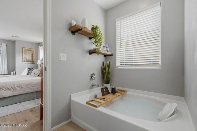 12230 E Metz Drive, Vail, AZ 85641