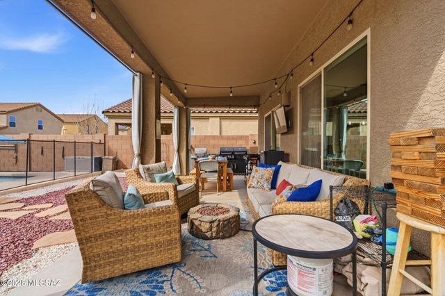 12230 E Metz Drive, Vail, AZ 85641