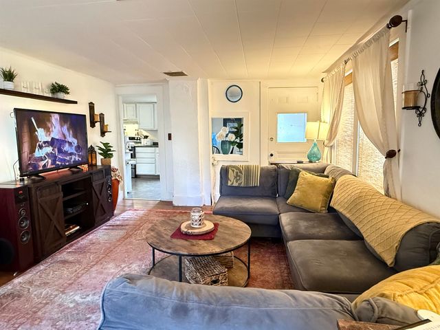 662 Vt Rt 30, Newfane, VT 05345