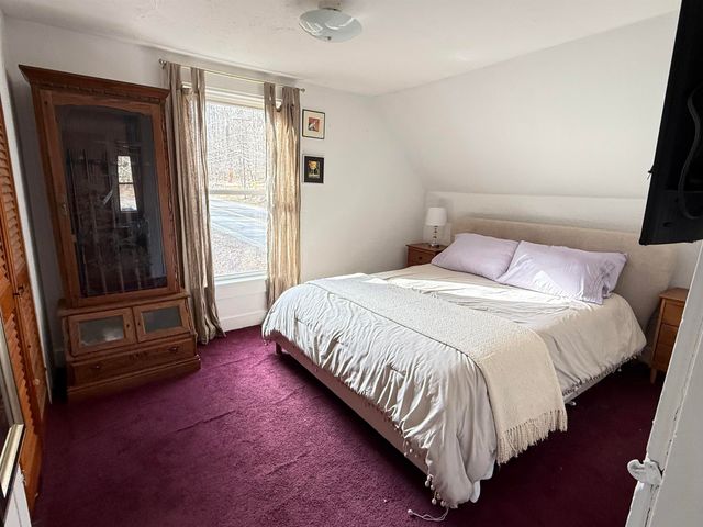 662 Vt Rt 30, Newfane, VT 05345