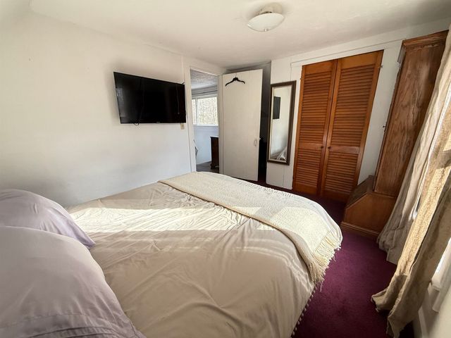 662 Vt Rt 30, Newfane, VT 05345