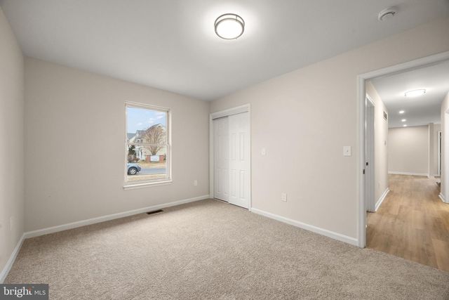 24 BIZARRE DR, New Castle, DE 19720