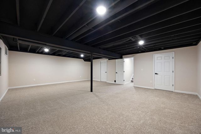 24 BIZARRE DR, New Castle, DE 19720