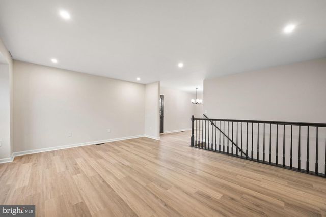 24 BIZARRE DR, New Castle, DE 19720