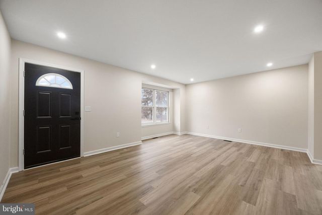 24 BIZARRE DR, New Castle, DE 19720