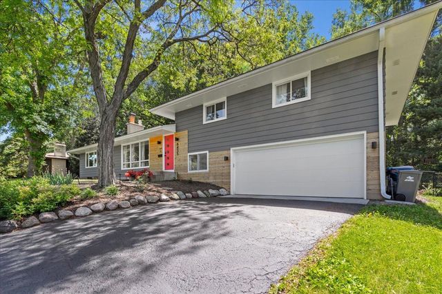 8435 Wesley Drive, Golden Valley, MN 55427