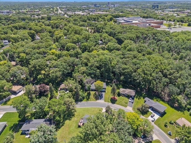 8435 Wesley Drive, Golden Valley, MN 55427
