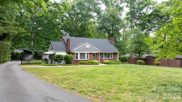 508 2nd Avenue NE, Conover, NC 28613